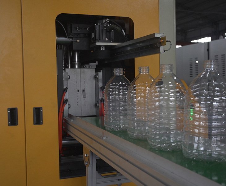 Main Features of Sinco Bottle Blow Molding Machines